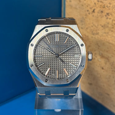 Audemars Piguet Royal Oak 15510ST.OO.1320ST.10 2025 d'occasion à Genève - Certified pre-owned- Minty Watches