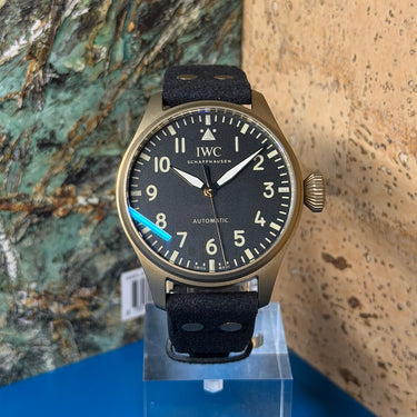 Pre-owned certified IWC Big Pilot's "MR Porter Edition 1" reference IW329703 from 2024 in Geneva - Certified pre-owned - Minty Watches