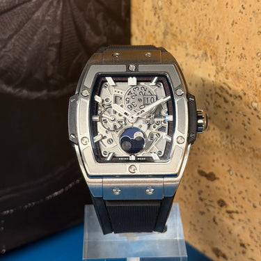 Pre-owned certified Hublot Spirit of Big Bang reference 647.NX.1137.RX from 2021 in Geneva - Certified pre-owned - Minty Watches