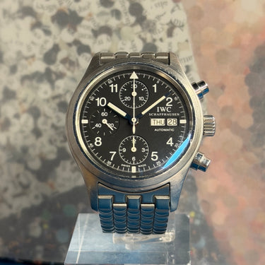 Pre-owned certified IWC Pilot Chronograph reference IW370603 from 2004 in Geneva - Certified pre-owned - Minty Watches