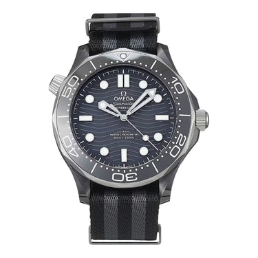 Pre-owned Omega Seamaster Diver 300M Titanium & Ceramic 44 mm reference 210.92.44.20.01.002 in Geneva - Certified pre-owned - Minty Watches
