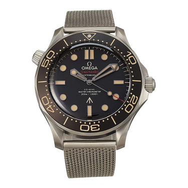 Pre-owned Omega Seamaster Diver 300M 007 Edition 42mm Black Dial Automatic Titanium ref 210.90.42.20.01.001 in Geneva - Certified pre-owned - Minty Watches