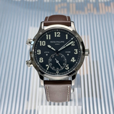 certified pre-owned Patek Philippe Calatrava Pilot Travel Time 42mm Blue reference 5524G-001 from 2024 in Geneva - Certified pre-owned - Minty Watches