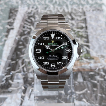 certified pre-owned Rolex AirKing reference 126900 (second generation) from 2022 in Geneva - Certified pre-owned - Minty Watches