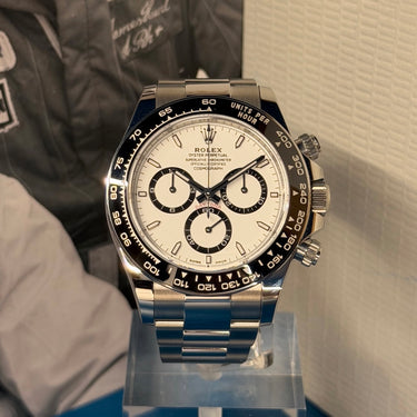 Pre-owned certified Rolex Daytona "Panda" reference 126500LN from 2024 in Geneva - Certified pre-owned - Minty Watches