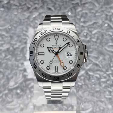 certified pre-owned Rolex Explorer II 42mm White "Polar" reference 216570 from 2019 in Geneva - Certified pre-owned - Minty Watches