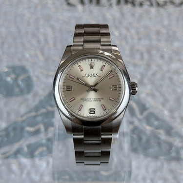 certified pre-owned Oyster Perpetual Silver in 31mm reference 177200 from 2018 in Geneva - Certified pre-owned - Minty Watches