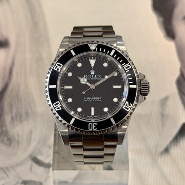 Pre-owned certified pre-owned Rolex Submariner reference 14060 circa 2001-2002 in Geneva - Certified pre-owned - Minty Watches