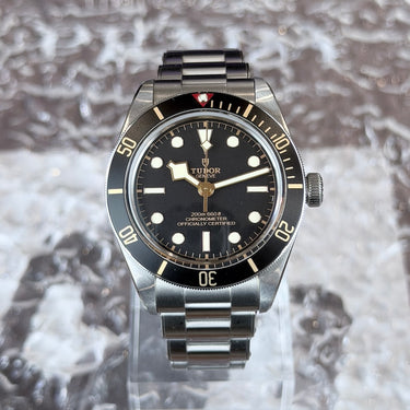 certified pre-owned Tudor Black Bay 58 reference M79030N-0001 from 2019 in Geneva - Certified pre-owned - Minty Watches