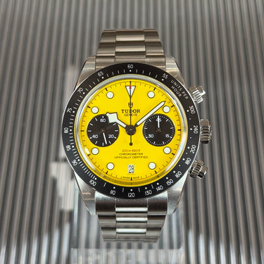 certified pre-owned Tudor Black Bay Chrono 39 "Bumblebee" reference M79310N-0001 from 2026 in Geneva - Certified pre-owned - Minty Watches