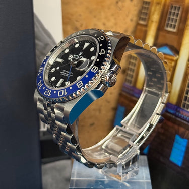 GMT-Master II "Batgirl"