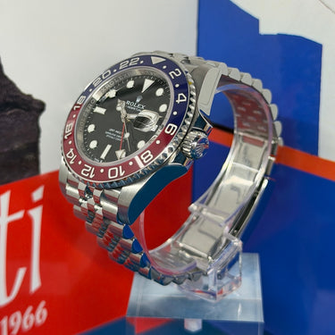 GMT-Master II "Pepsi"